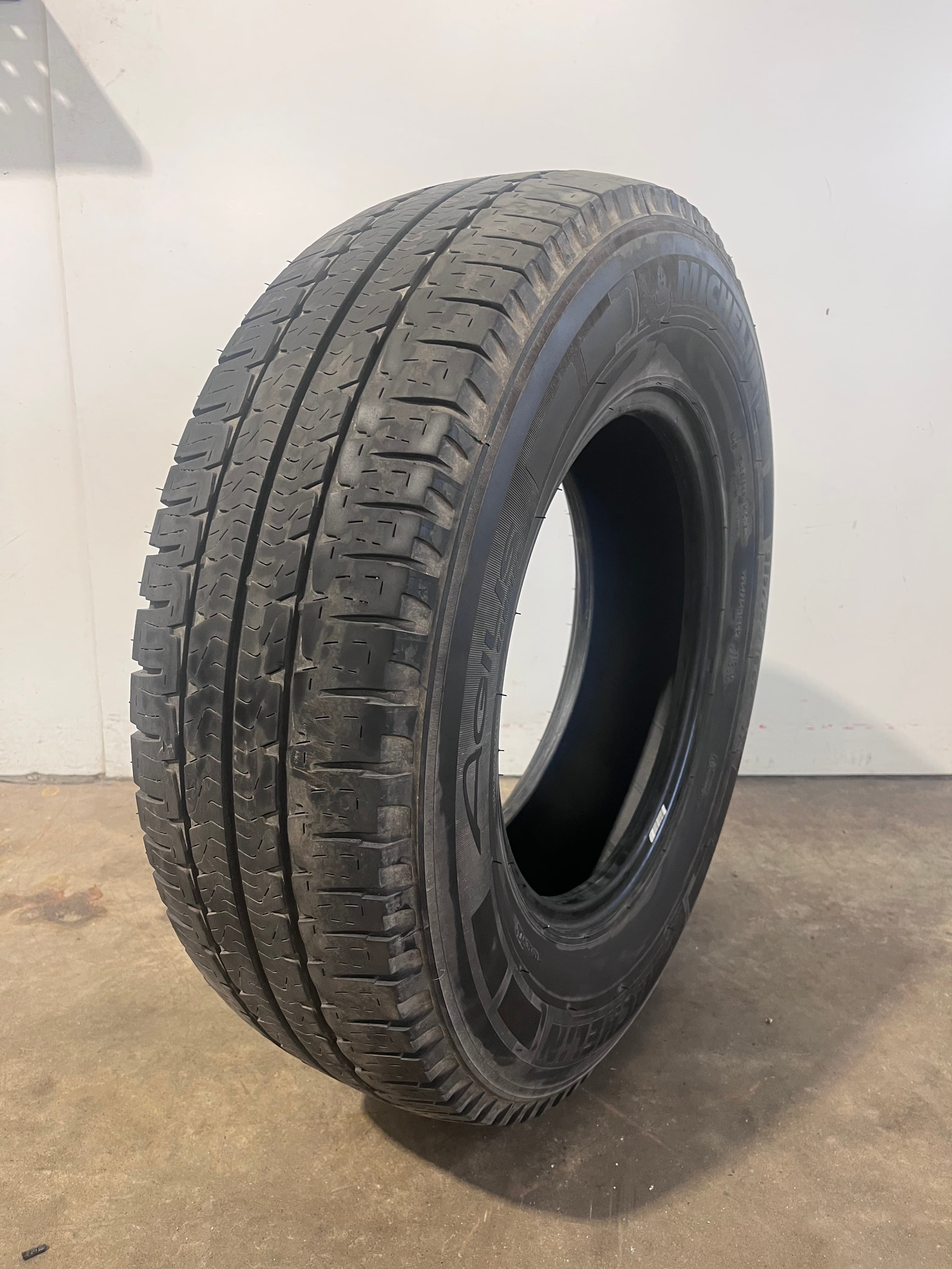 Michelin AGILIS CAMPING 225/65R16C